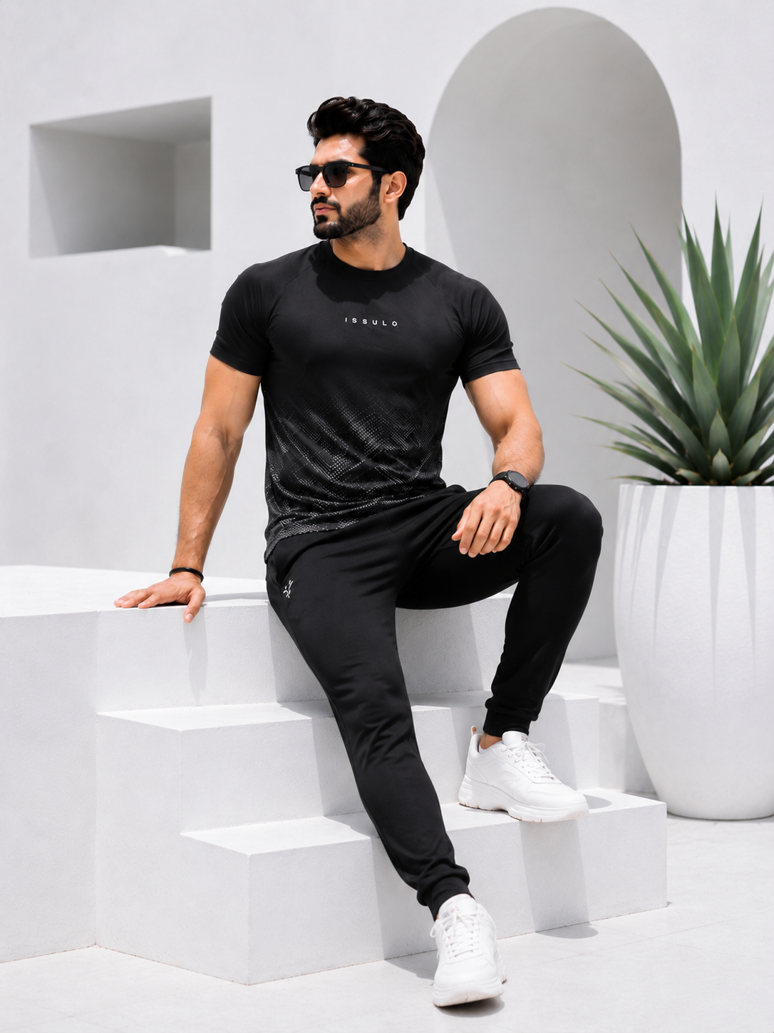 Men’s Black Textured Dry-Fit Tracksuit