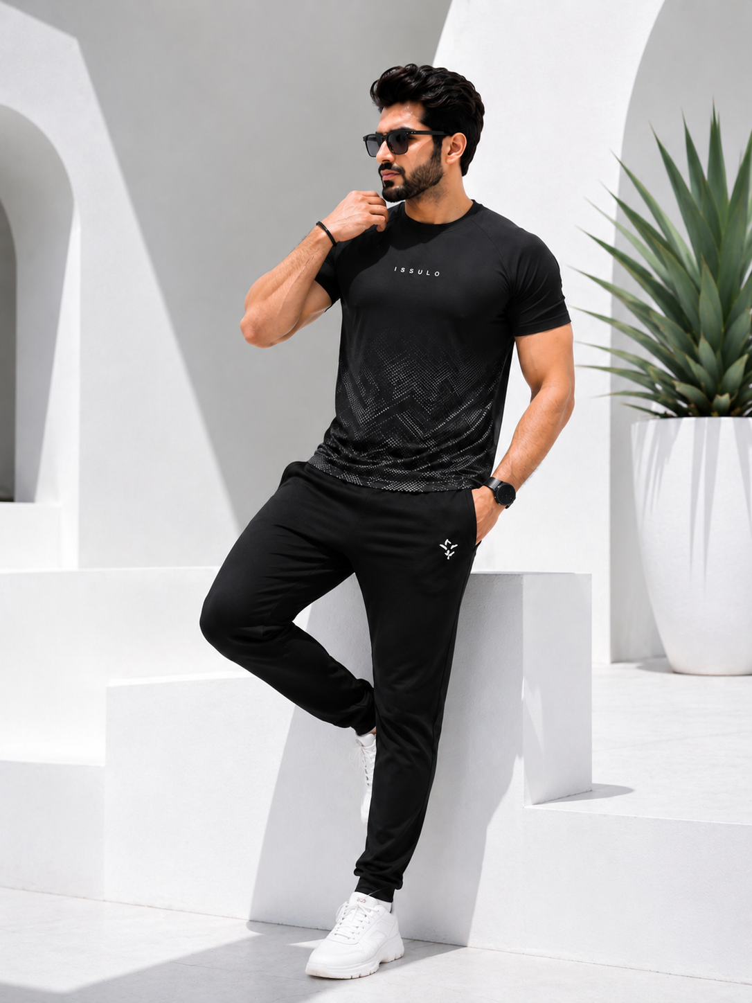 Men’s Black Textured Dry-Fit Tracksuit